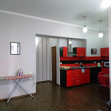 Luxury Apartment In The Centre Of Jereván Kültér fotó